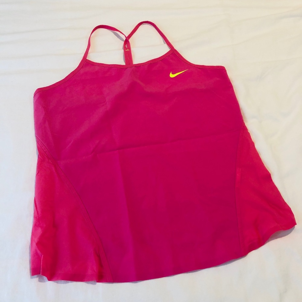 🌸Nike Dri-Fit Tank🌸